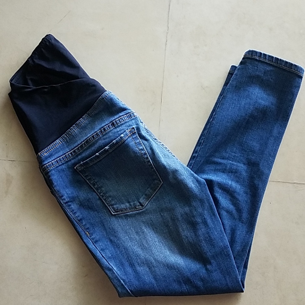 Maternity cropped ankle skinny jeans